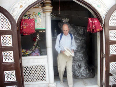 Ken Smith leaving Babajan's Samadhi after paying respects.